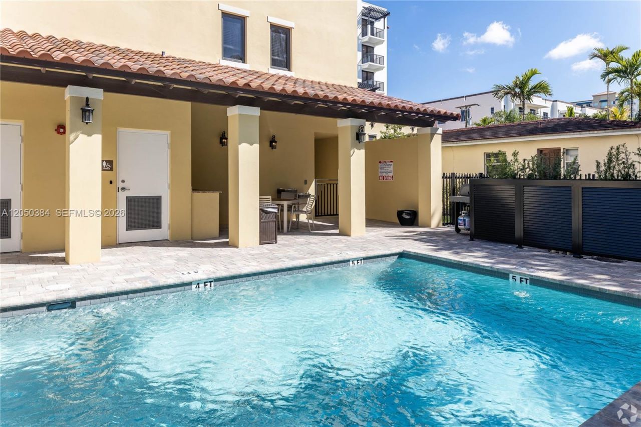 1091 Galiano St, Unit 304, Coral Gables, FL 33134 Photo
