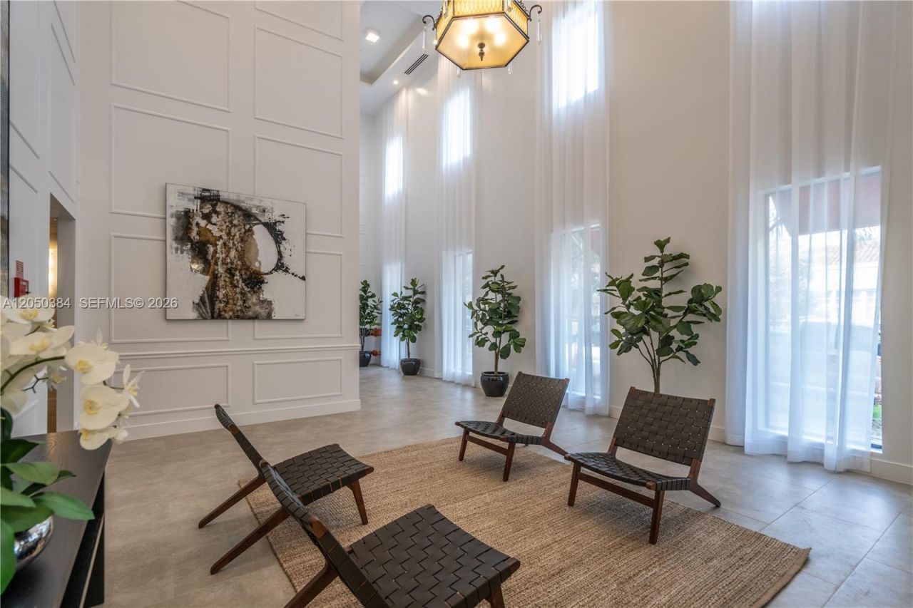 1091 Galiano St, Unit 304, Coral Gables, FL 33134 Photo