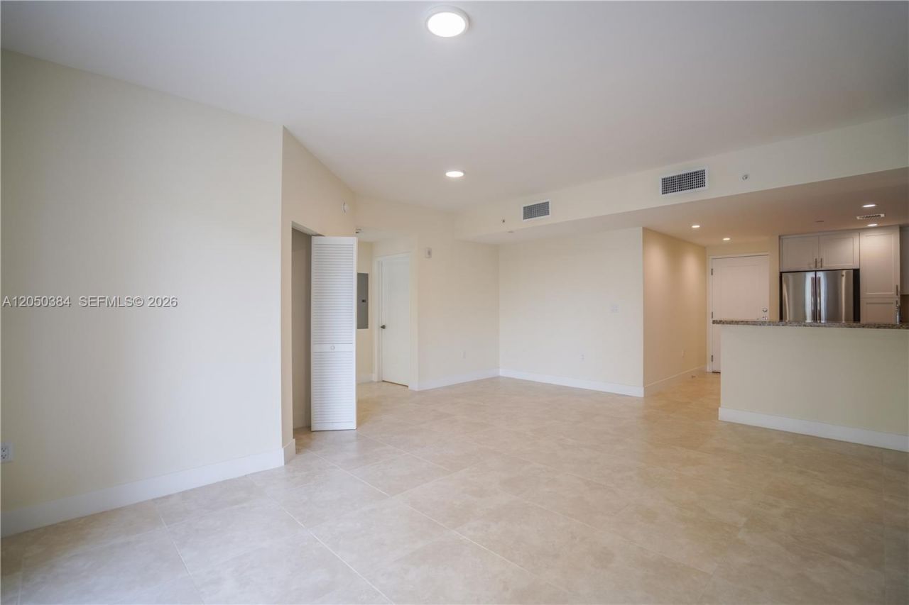 1091 Galiano St , Unit 304, Coral Gables, FL 33134 Photo