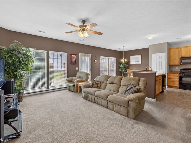 934 Tradewinds Cove, Painesville, OH 44077 Photo 14
