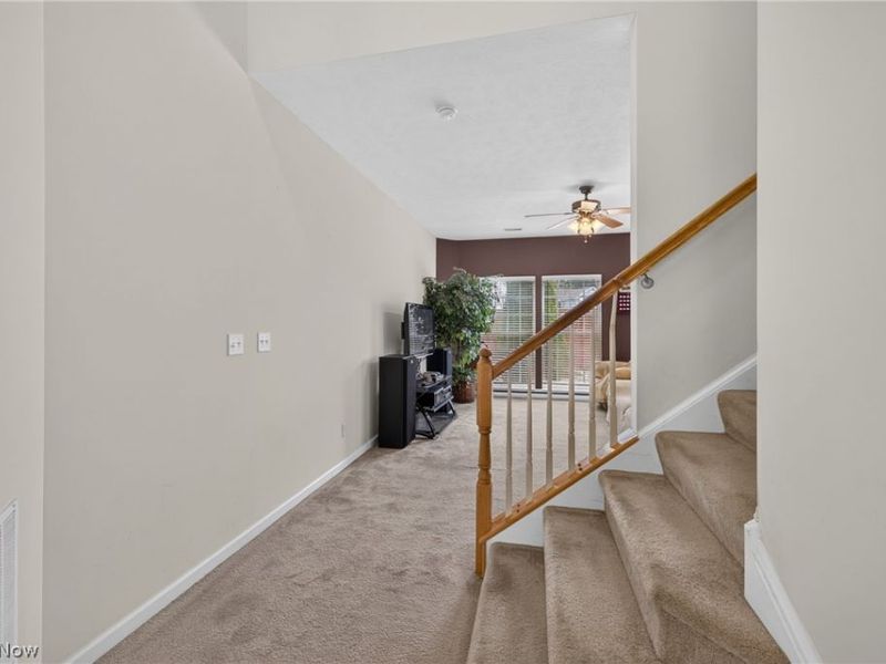 934 Tradewinds Cove, Painesville, OH 44077 Photo 8