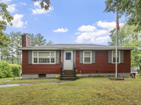 30 Dunshire Drive, Chelmsford, MA 01863