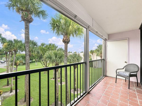 5370 Las Verdes Circle, Unit 304, Delray Beach, FL 33484