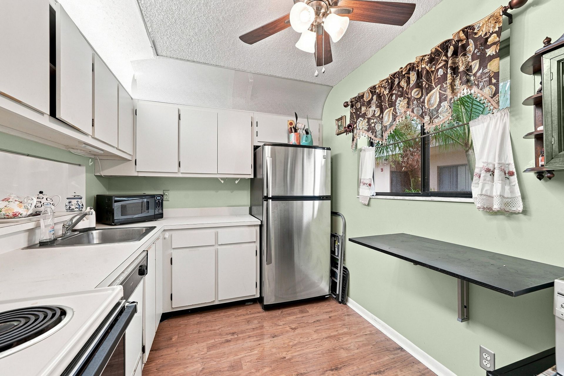 5370 Las Verdes Circle, Unit 304, Delray Beach, FL 33484 Photo