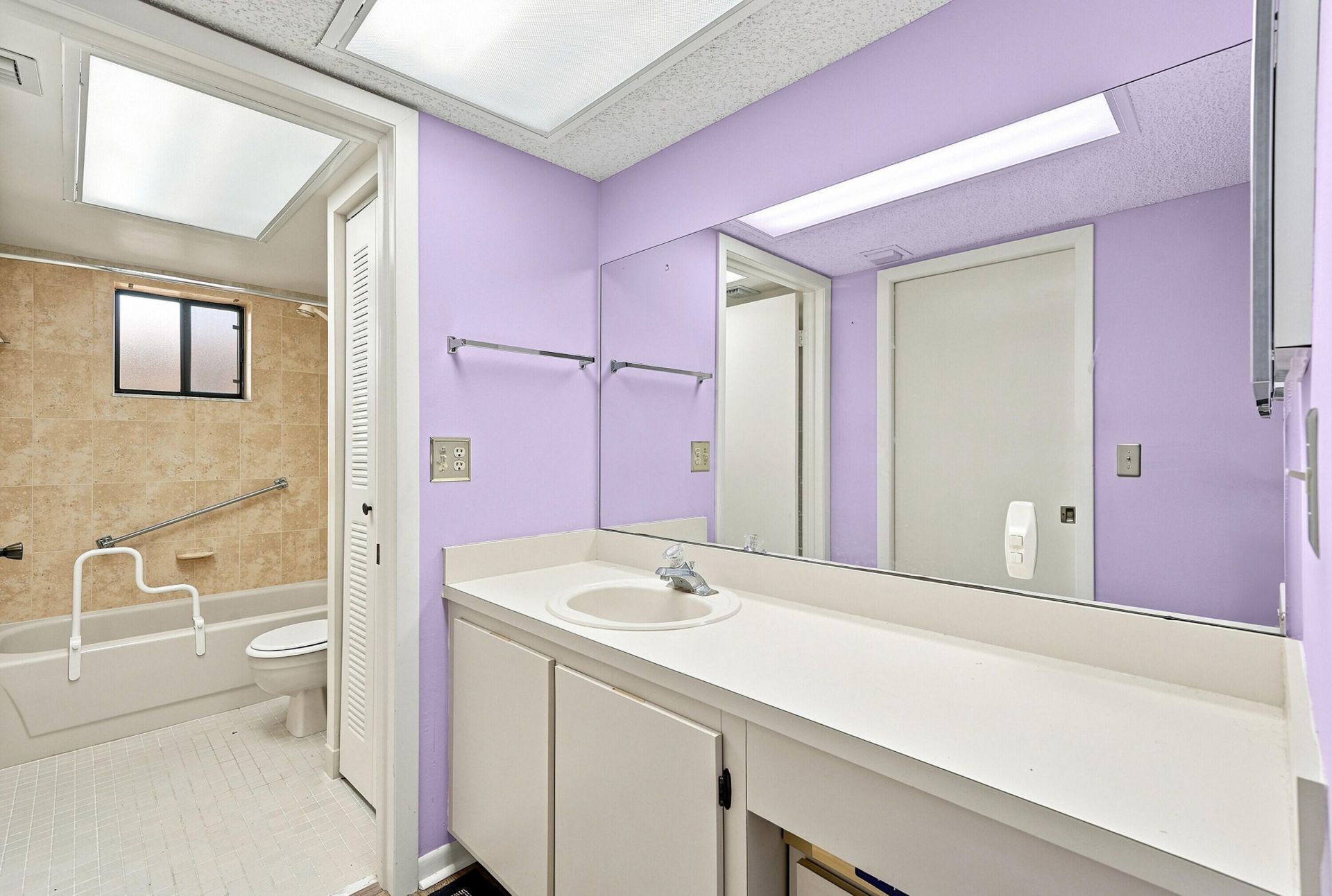 5370 Las Verdes Circle, Unit 304, Delray Beach, FL 33484 Photo