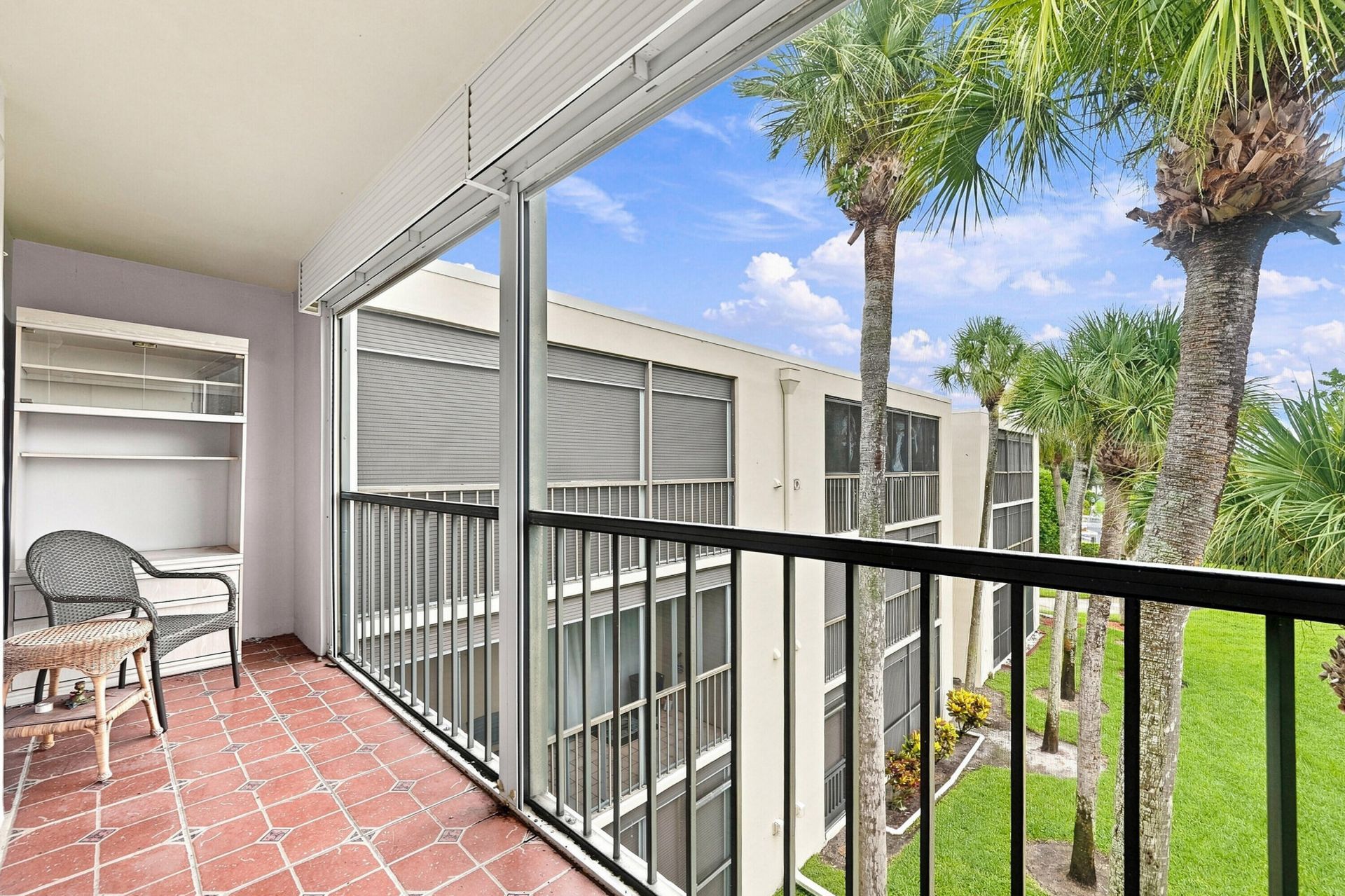 5370 Las Verdes Circle, Unit 304, Delray Beach, FL 33484 Photo
