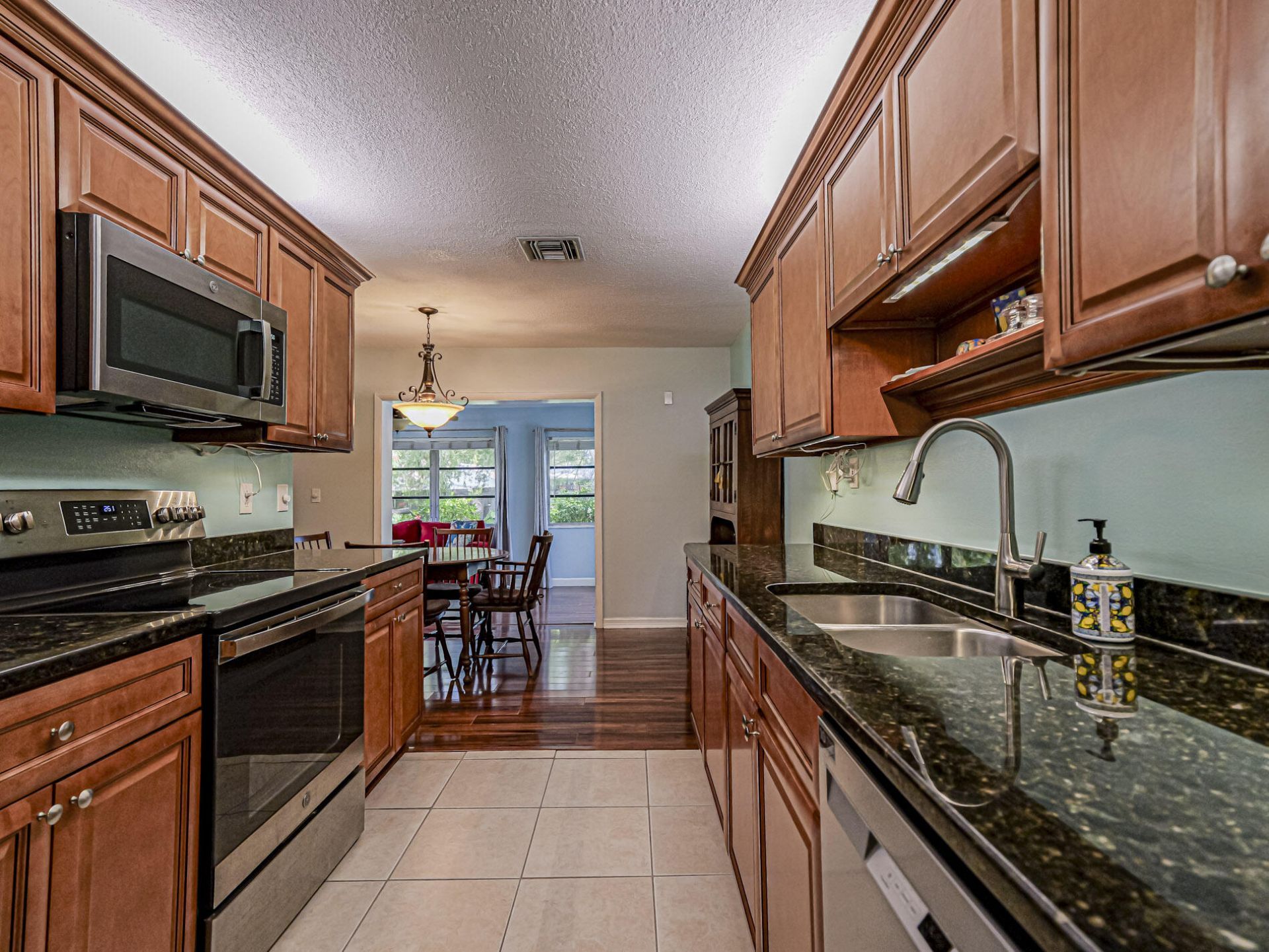 425 Banyan Street, Sebastian, FL 32958 Photo