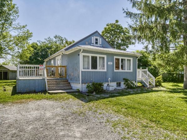 141 N John Street , Crown Point, IN 46307