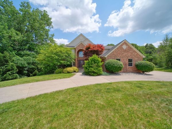 4735 Kalmbach Road, Chelsea, MI 48118