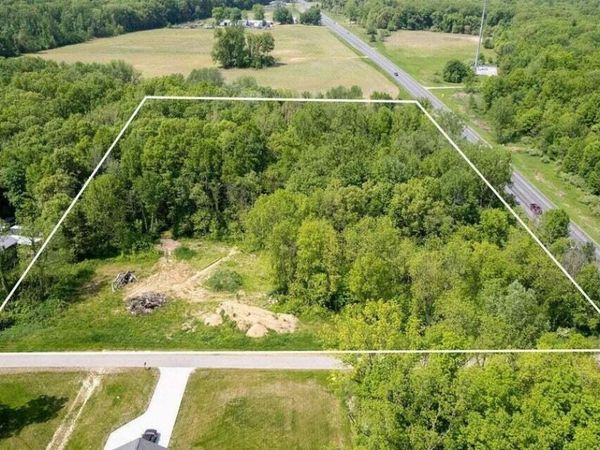 4365 English Setter Drive, Allegan, MI 49010