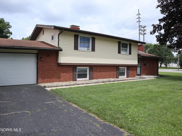 100 Northcliff Drive, Findlay, OH 45840