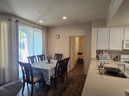 5201 Laguna Oaks Dr #121, Unit 121, Elk Grove, CA 95758 Photo