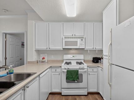 5201 Laguna Oaks Dr #121, Unit 121, Elk Grove, CA 95758 Photo
