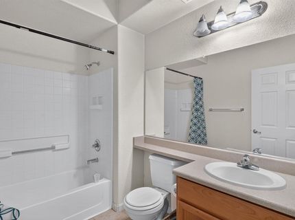 5201 Laguna Oaks Dr #121, Unit 121, Elk Grove, CA 95758 Photo