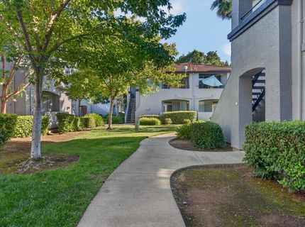 5201 Laguna Oaks Dr #121, Unit 121, Elk Grove, CA 95758 Photo