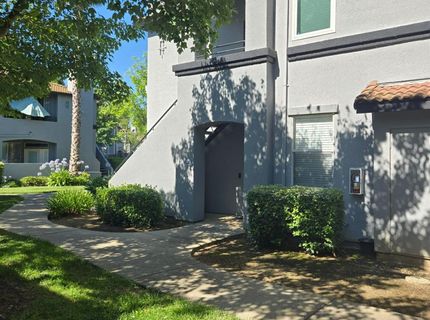 5201 Laguna Oaks Dr #121, Unit 121, Elk Grove, CA 95758 Photo