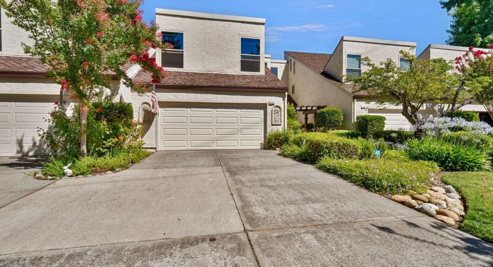 145 N Grant Ln, Folsom, CA 95630 Photo