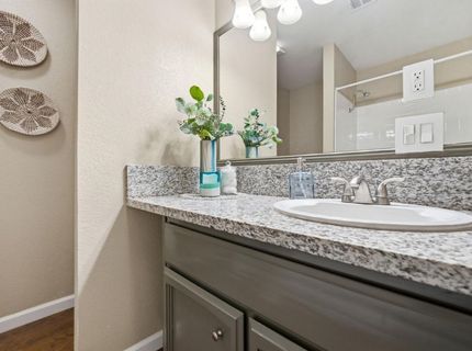 145 N Grant Ln, Folsom, CA 95630 Photo