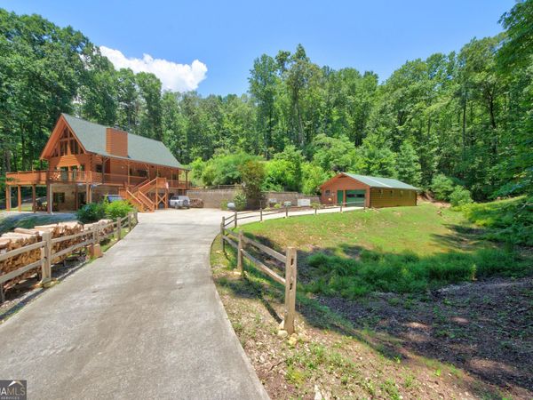 750 Seye Wailo Trail, Clarkesville, GA 30523
