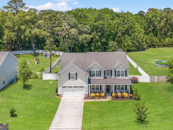 290 Kerry Drive, Richmond Hill, GA 31324