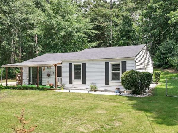 3184 Newcastle Way, Snellville, GA 30039