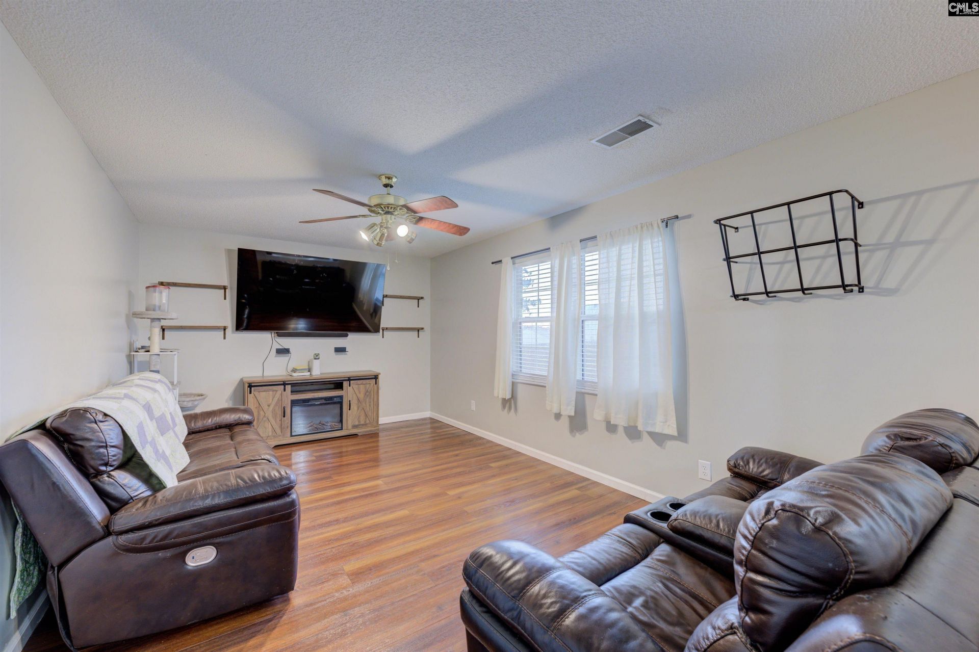 212 Sterling Hills Circle  Photo 7