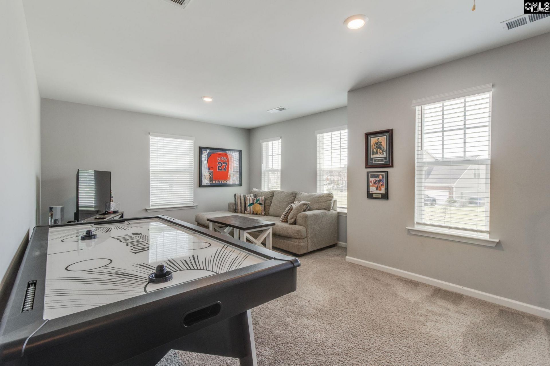 328 Underhill Drive Photo 27