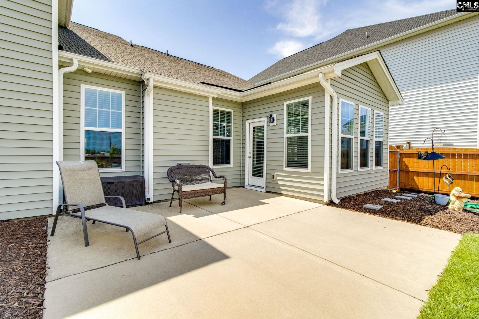 328 Underhill Drive Photo 36