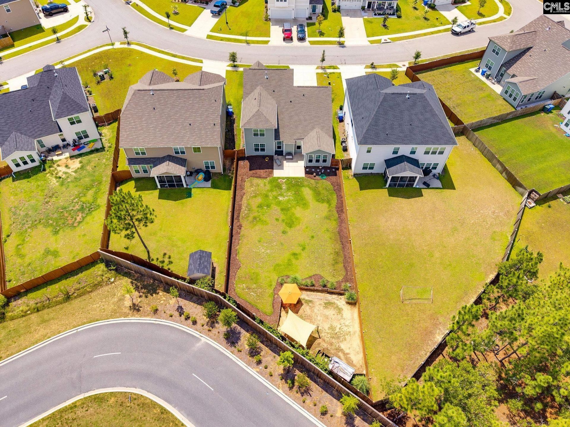 328 Underhill Drive Photo 43