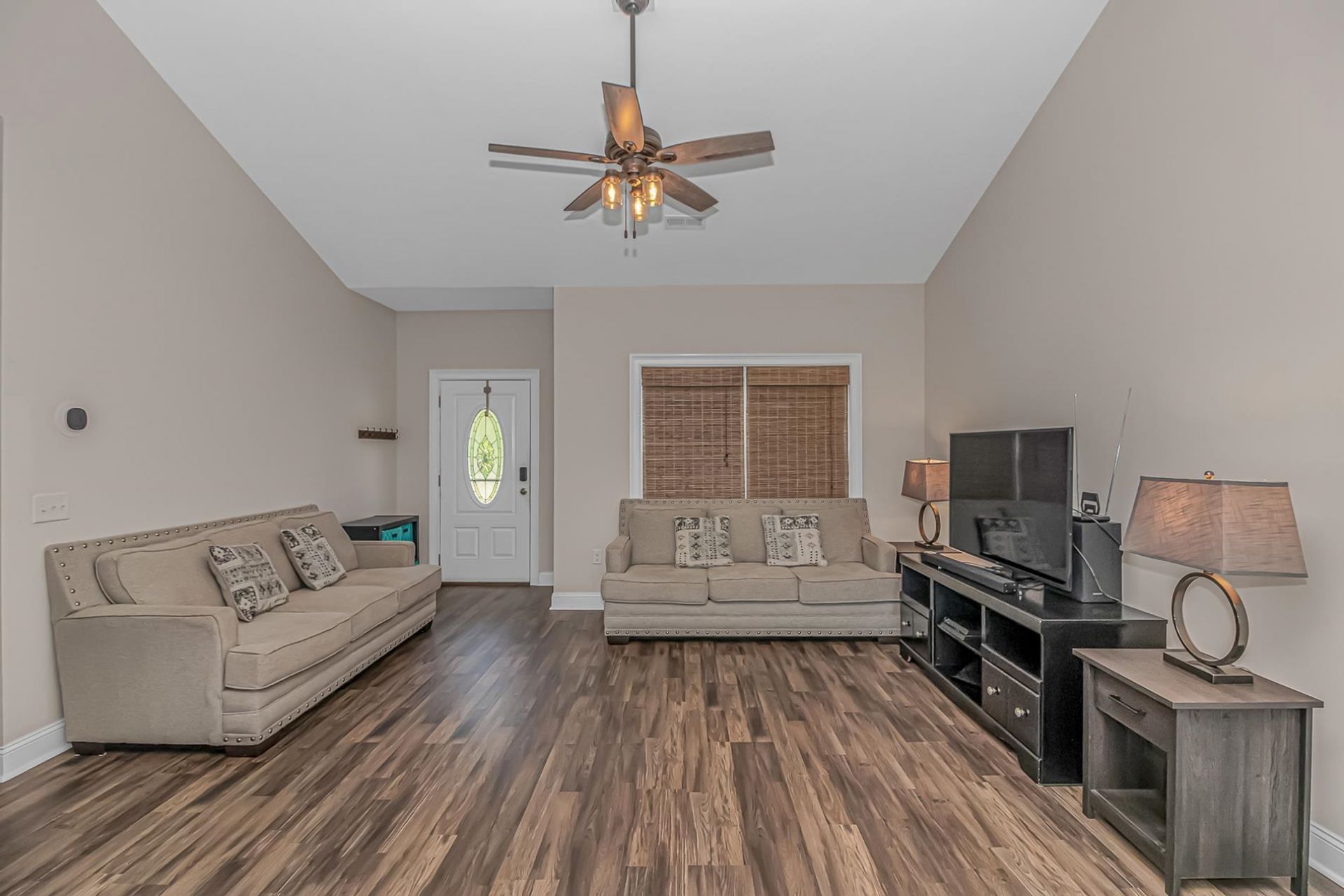 1010 Napa Ct.  Photo 5