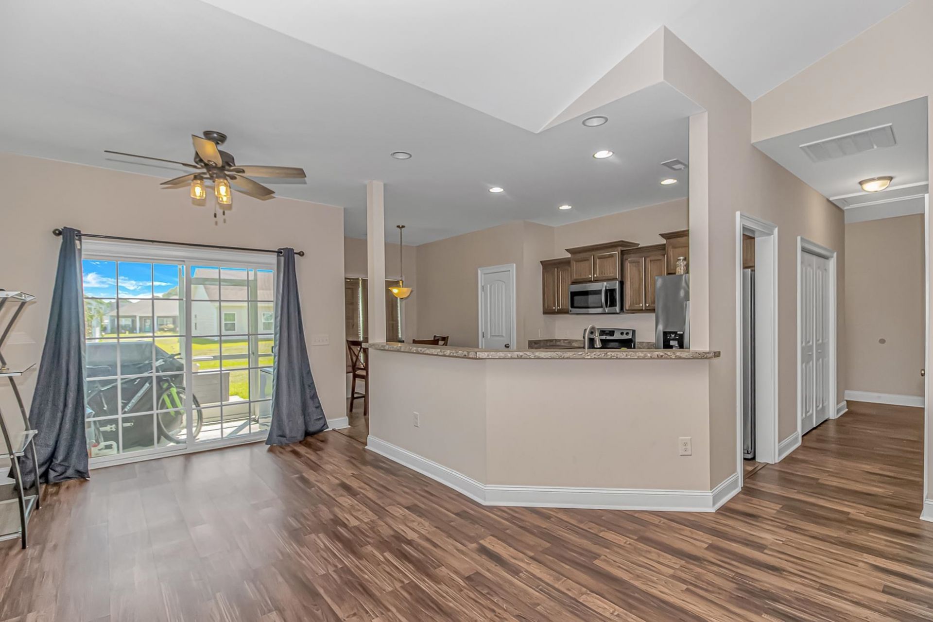 1010 Napa Ct.  Photo 7