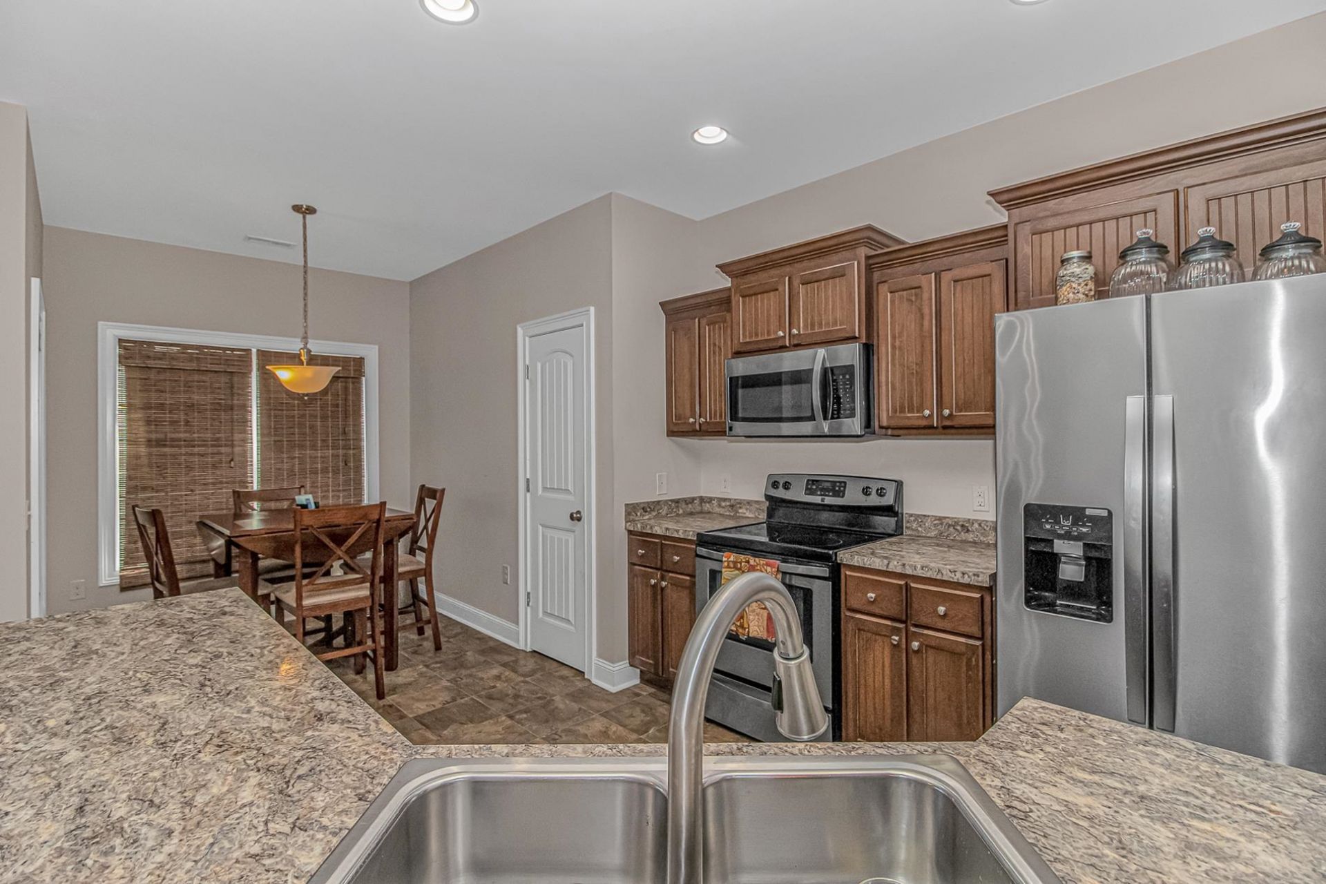 1010 Napa Ct.  Photo 8