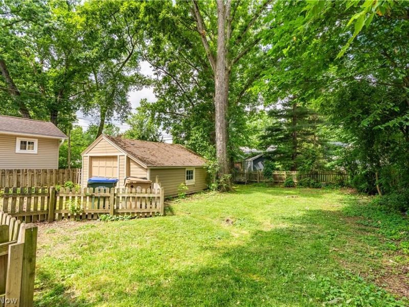 2312 14th Street, Cuyahoga Falls, OH 44223 Photo 2