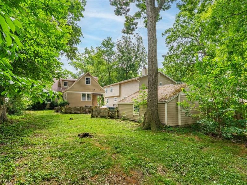 2312 14th Street, Cuyahoga Falls, OH 44223 Photo 3