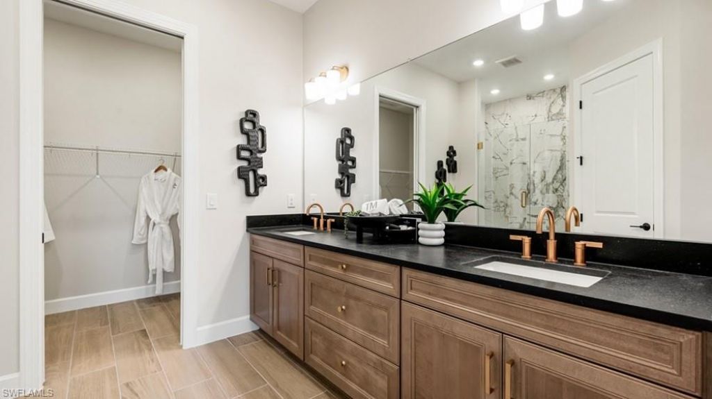 15345 Giardino Dr, Unit 12-202, Naples, FL 34114 Photo