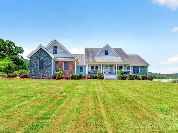 1174 Dale Road , Spruce Pine, NC 28777