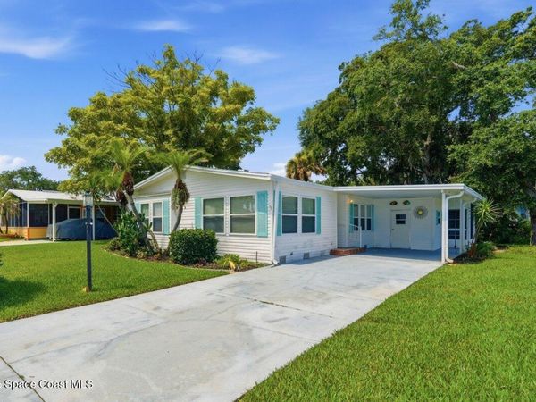 304 Portside Lane , Edgewater, FL 32141