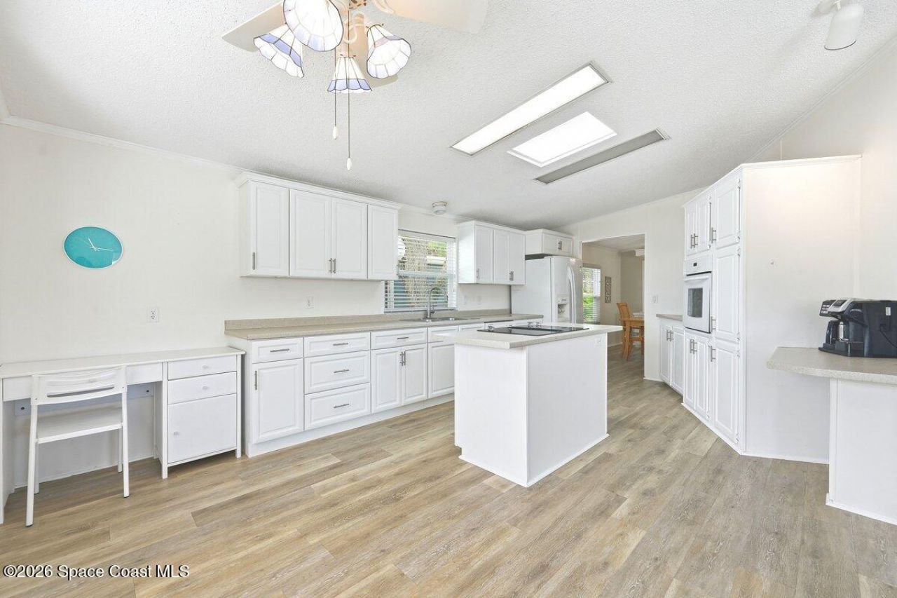 304 Portside Lane , Edgewater, FL 32141 Photo