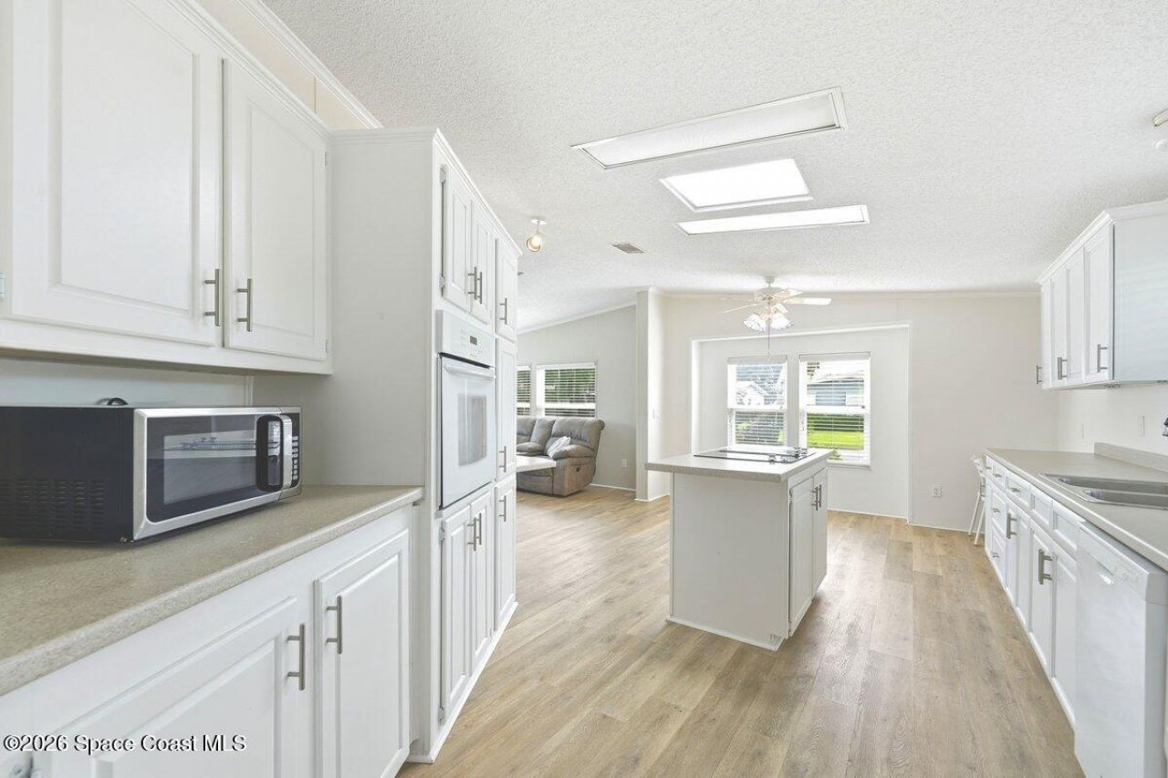 304 Portside Lane , Edgewater, FL 32141 Photo