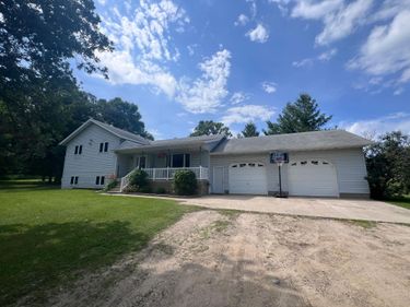 801 Jefferson Avenue N, Sebeka, MN 56477