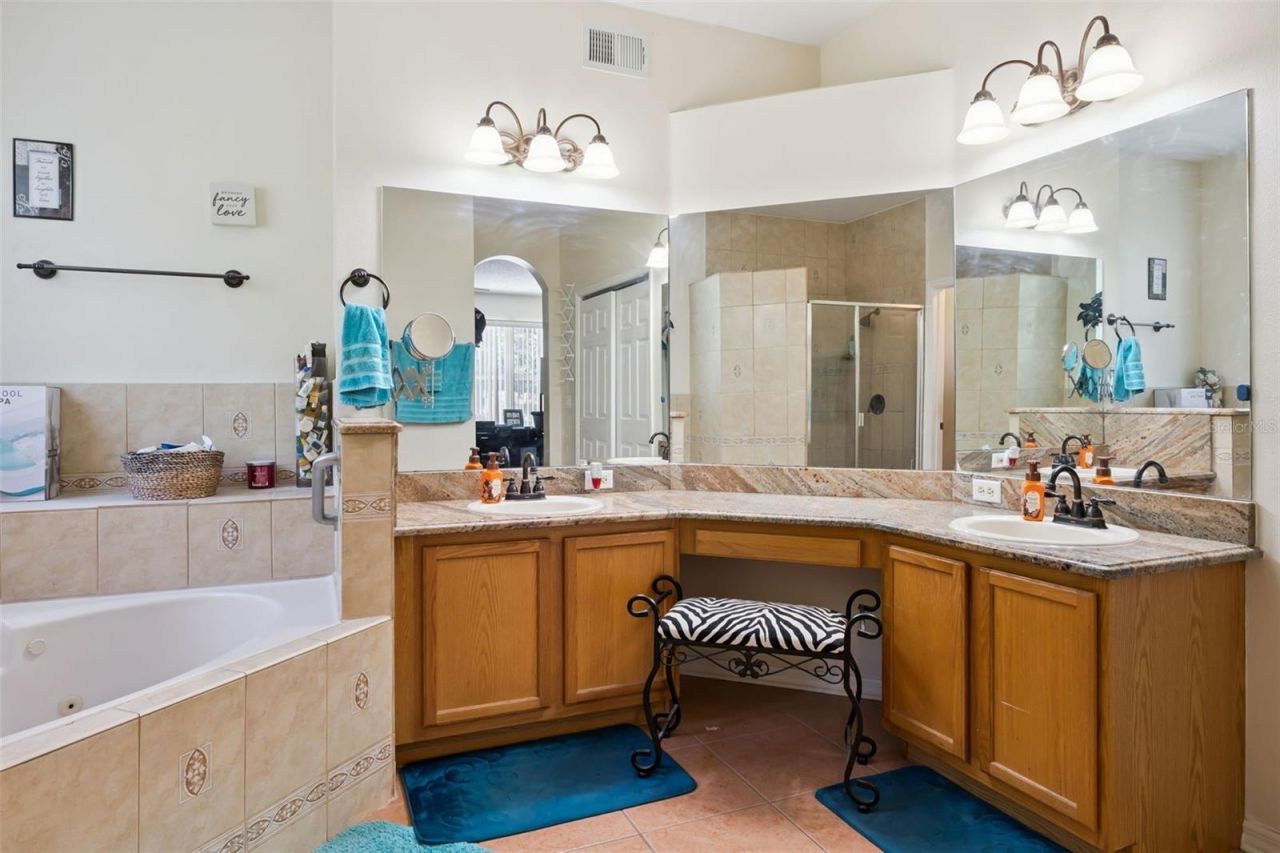 1603 Johns Cove Ln , Oakland, FL 34787 Photo