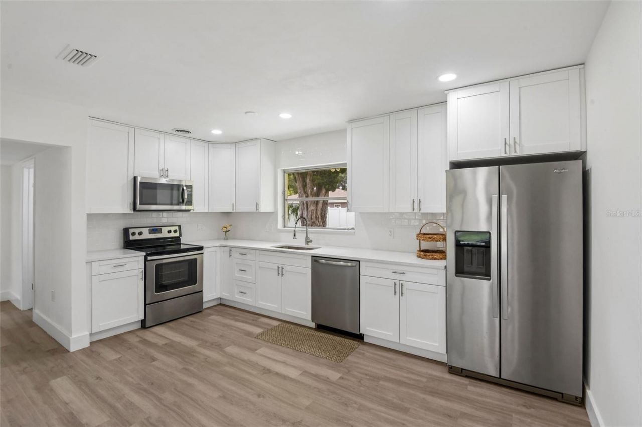 104 S Hercules Avenue, Clearwater, FL 33765 Photo