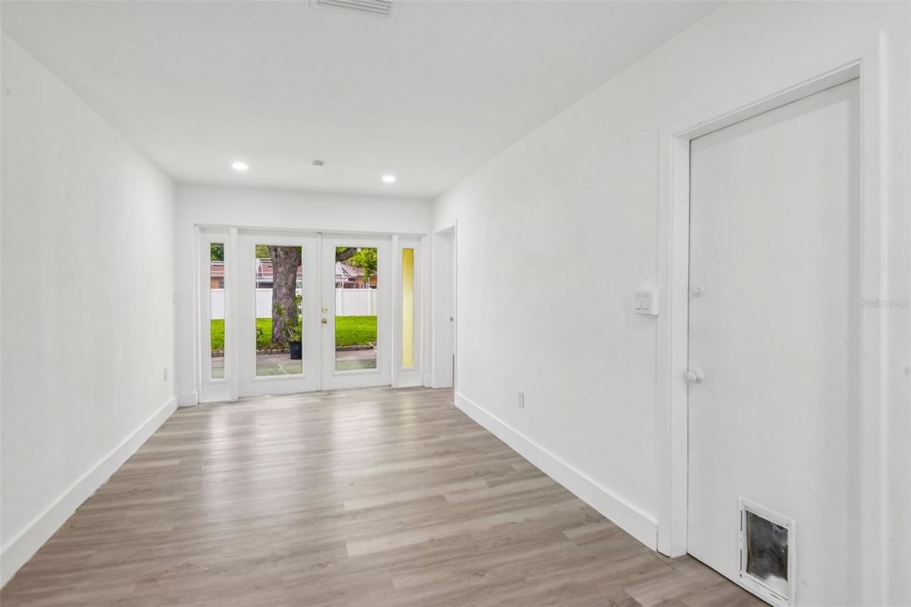 104 S Hercules Avenue, Clearwater, FL 33765 Photo