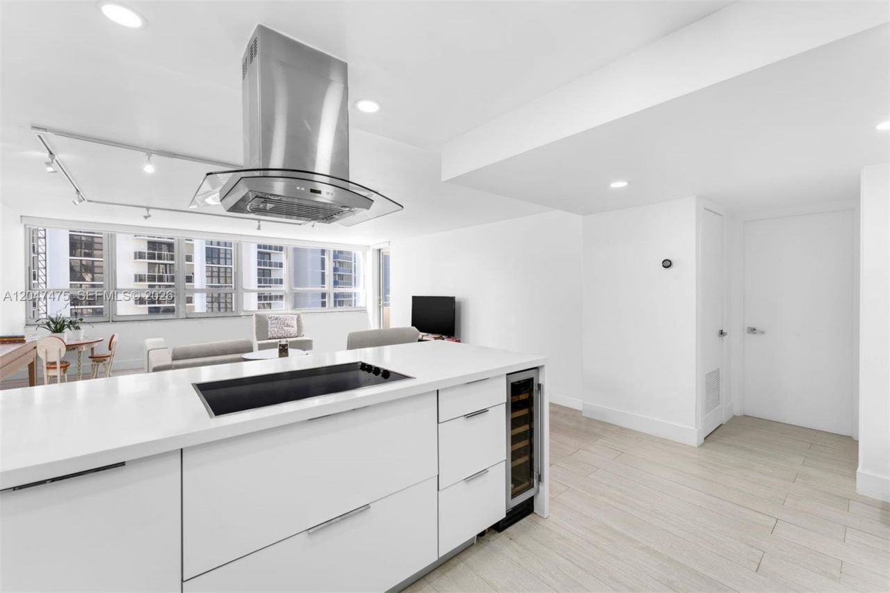 11 Island Ave , Unit 1009, Miami Beach, FL 33139 Photo