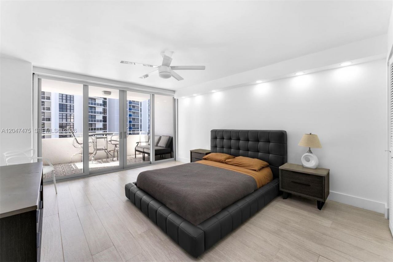 11 Island Ave , Unit 1009, Miami Beach, FL 33139 Photo