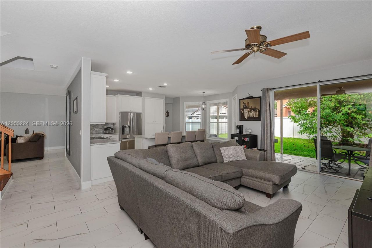 1834 SW 152nd Way , Miramar, FL 33027 Photo