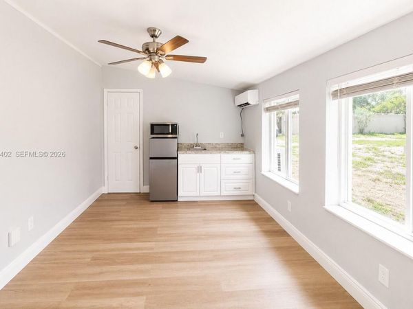 2511 SW 3rd St , Unit B- B, Fort Lauderdale, FL 33312