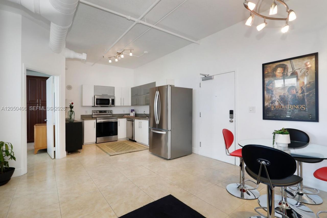 444 NE 30th St , Unit 502, Miami, FL 33137 Photo