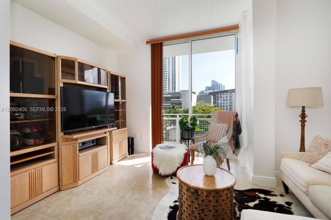 444 NE 30th St , Unit 502, Miami, FL 33137 Photo