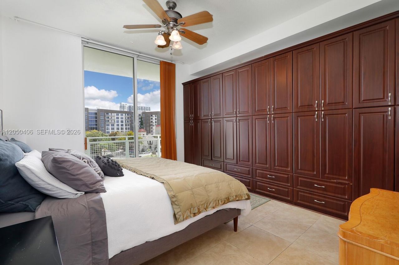 444 NE 30th St , Unit 502, Miami, FL 33137 Photo